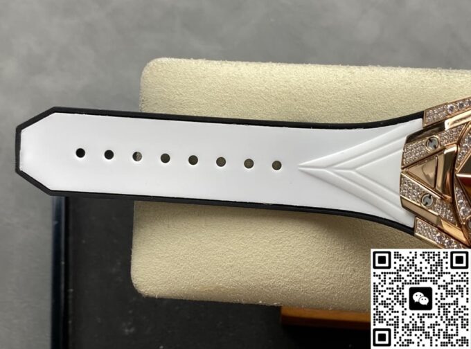 2ADCEC7A-13EF-65F6-2B93-C4A97BA7FB81