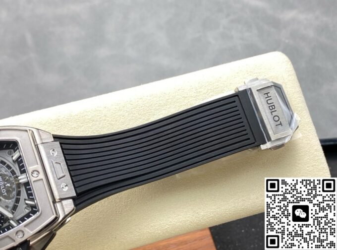 5df725c3-f302-4970-9bea-a8a05d6cf9d1